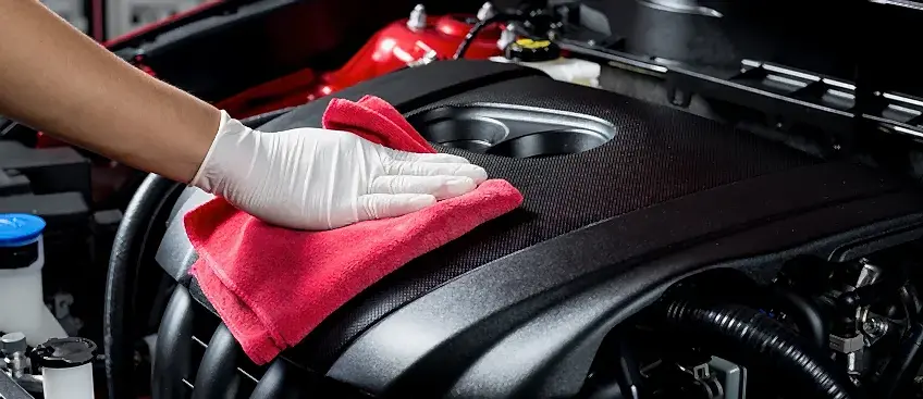 Aracın Motor Kısmı Yıkanır Mı?
